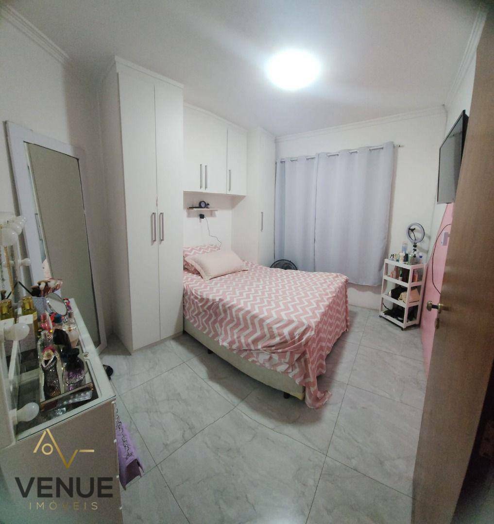 Casa à venda com 5 quartos, 300m² - Foto 18