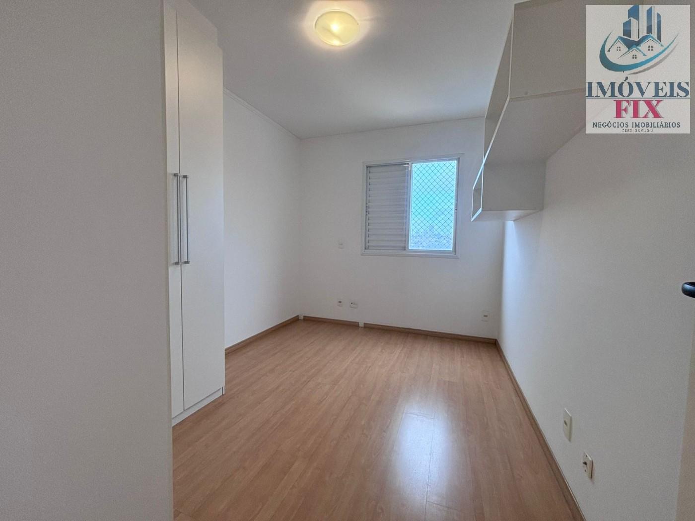 Apartamento à venda com 2 quartos, 75m² - Foto 25