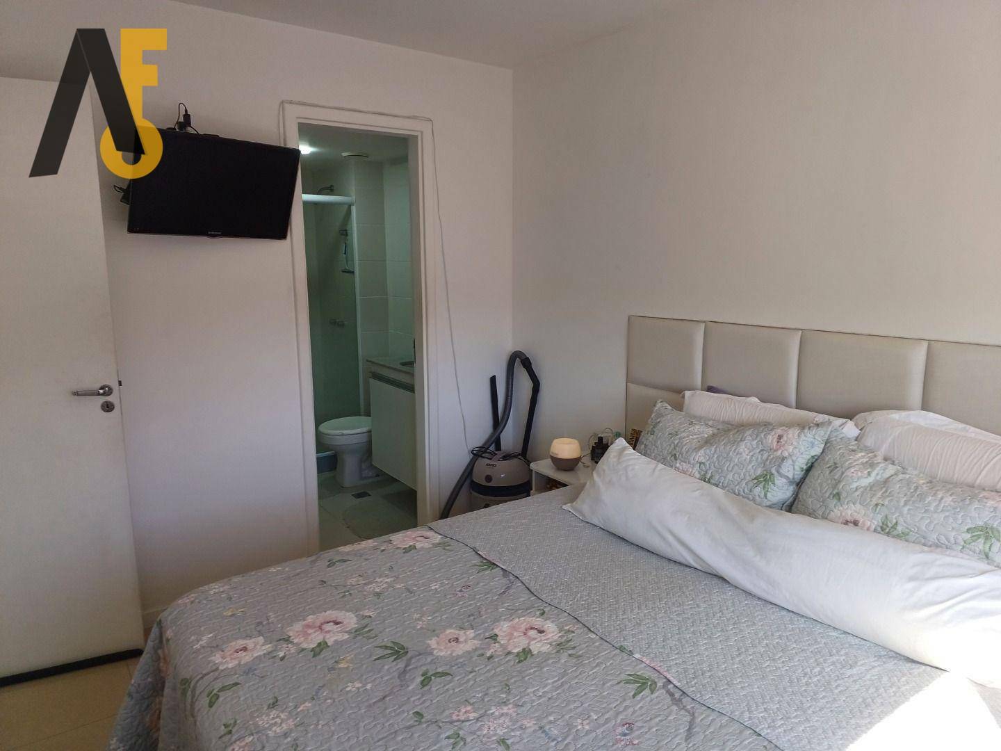 Apartamento à venda com 3 quartos, 66m² - Foto 12