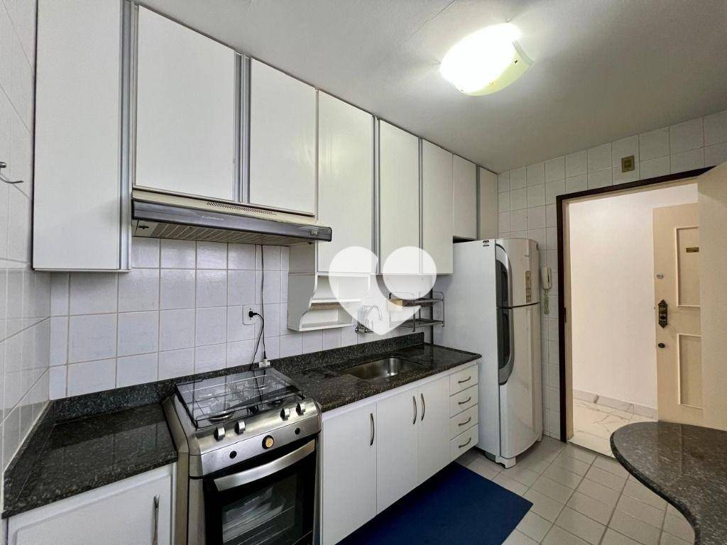 Apartamento à venda com 3 quartos, 131m² - Foto 23