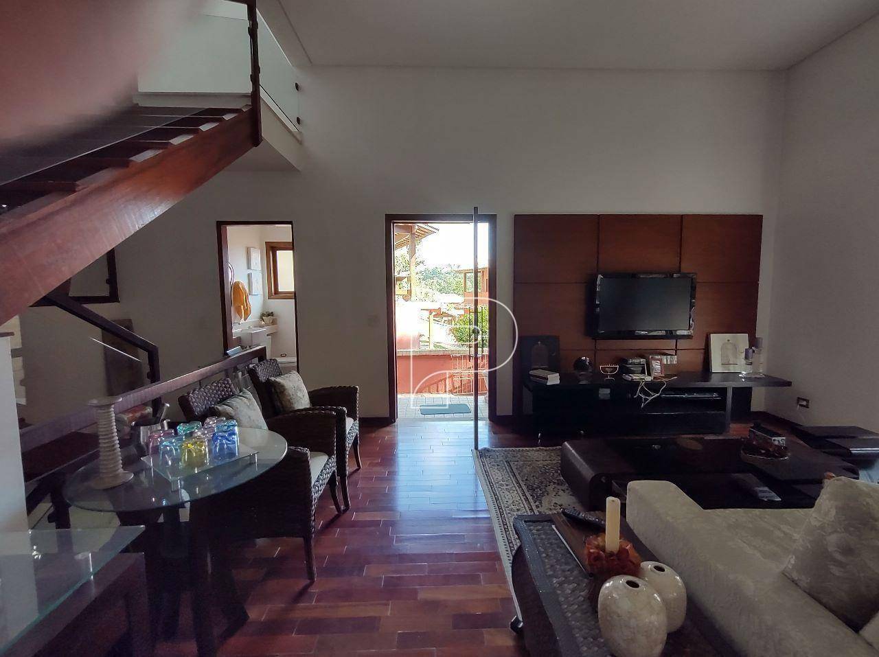 Casa de Condomínio à venda com 3 quartos, 320m² - Foto 3