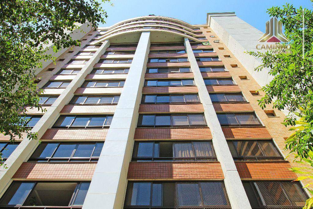 Apartamento à venda com 3 quartos, 133m² - Foto 2