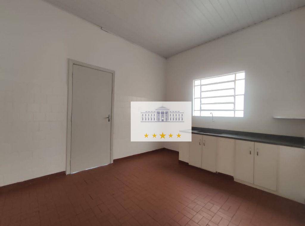 Casa à venda com 3 quartos, 170m² - Foto 2