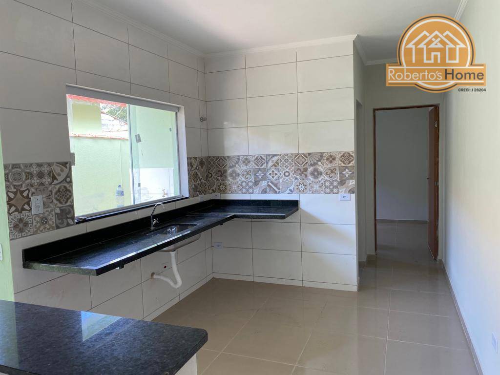 Casa à venda com 2 quartos, 80m² - Foto 4