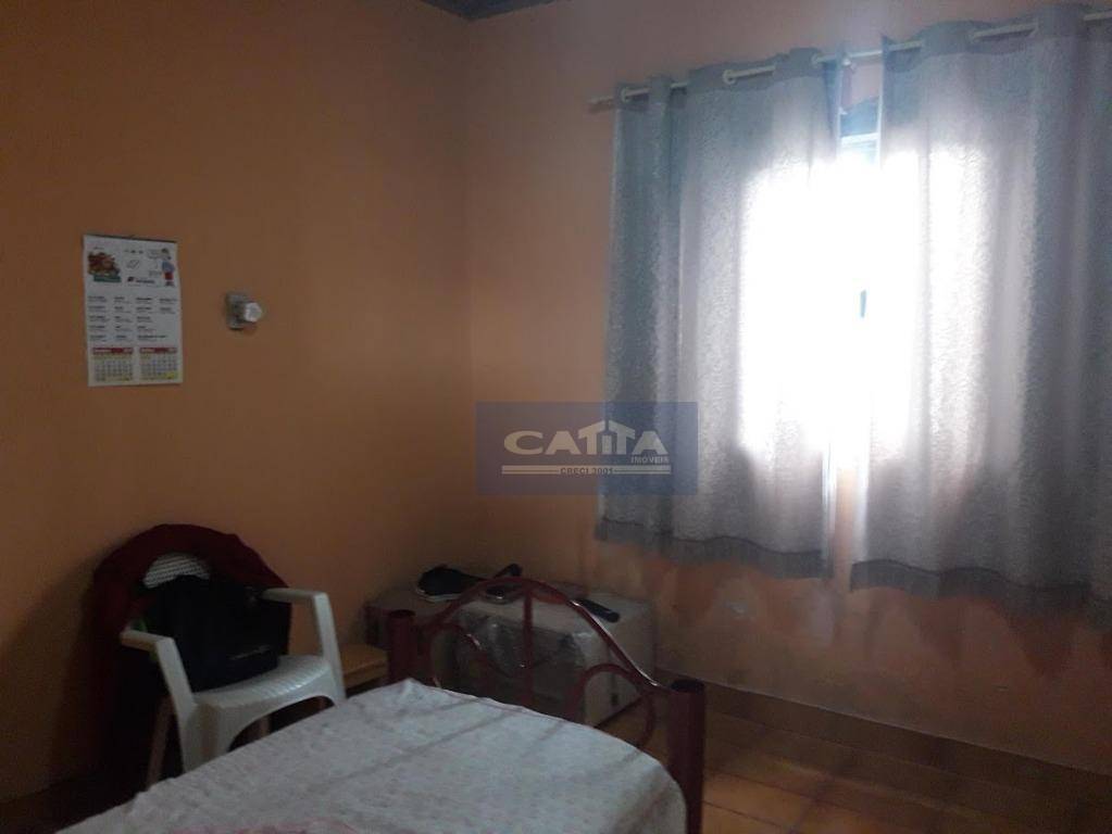 Casa à venda com 8 quartos, 200m² - Foto 12