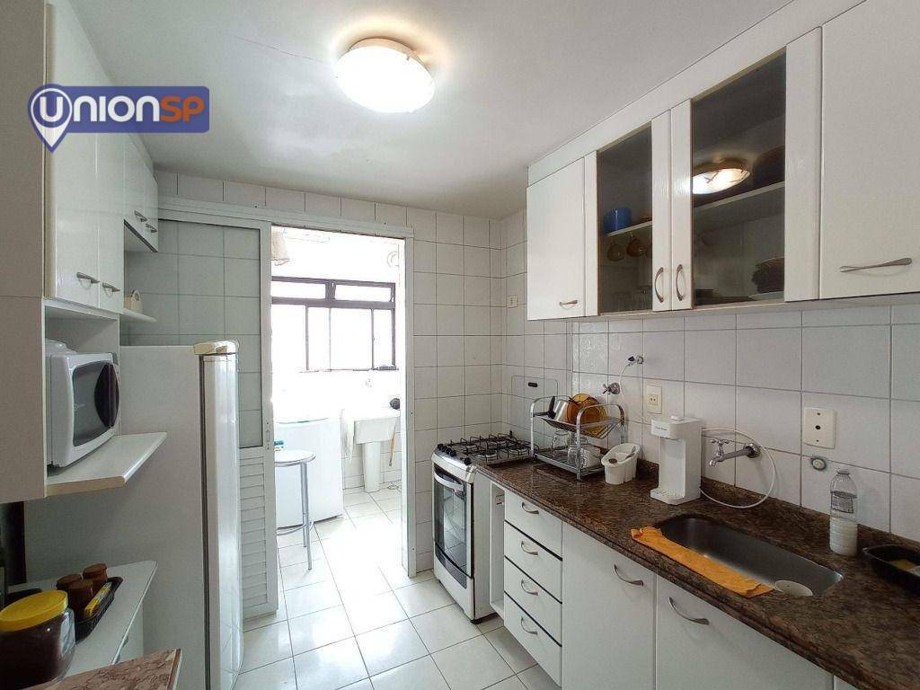 Apartamento à venda com 2 quartos, 70m² - Foto 7