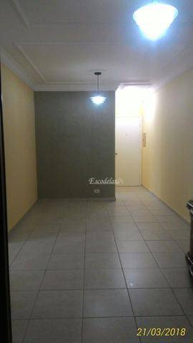 Apartamento à venda com 2 quartos, 60m² - Foto 3