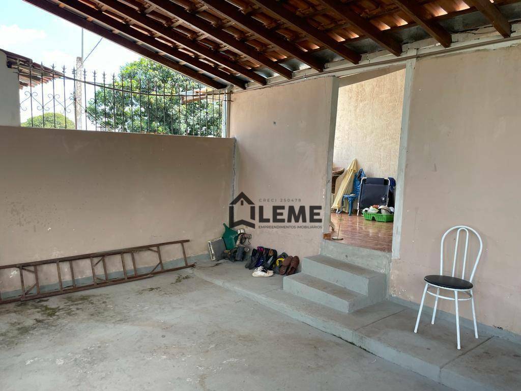 Chácara à venda com 2 quartos, 2500M2 - Foto 2