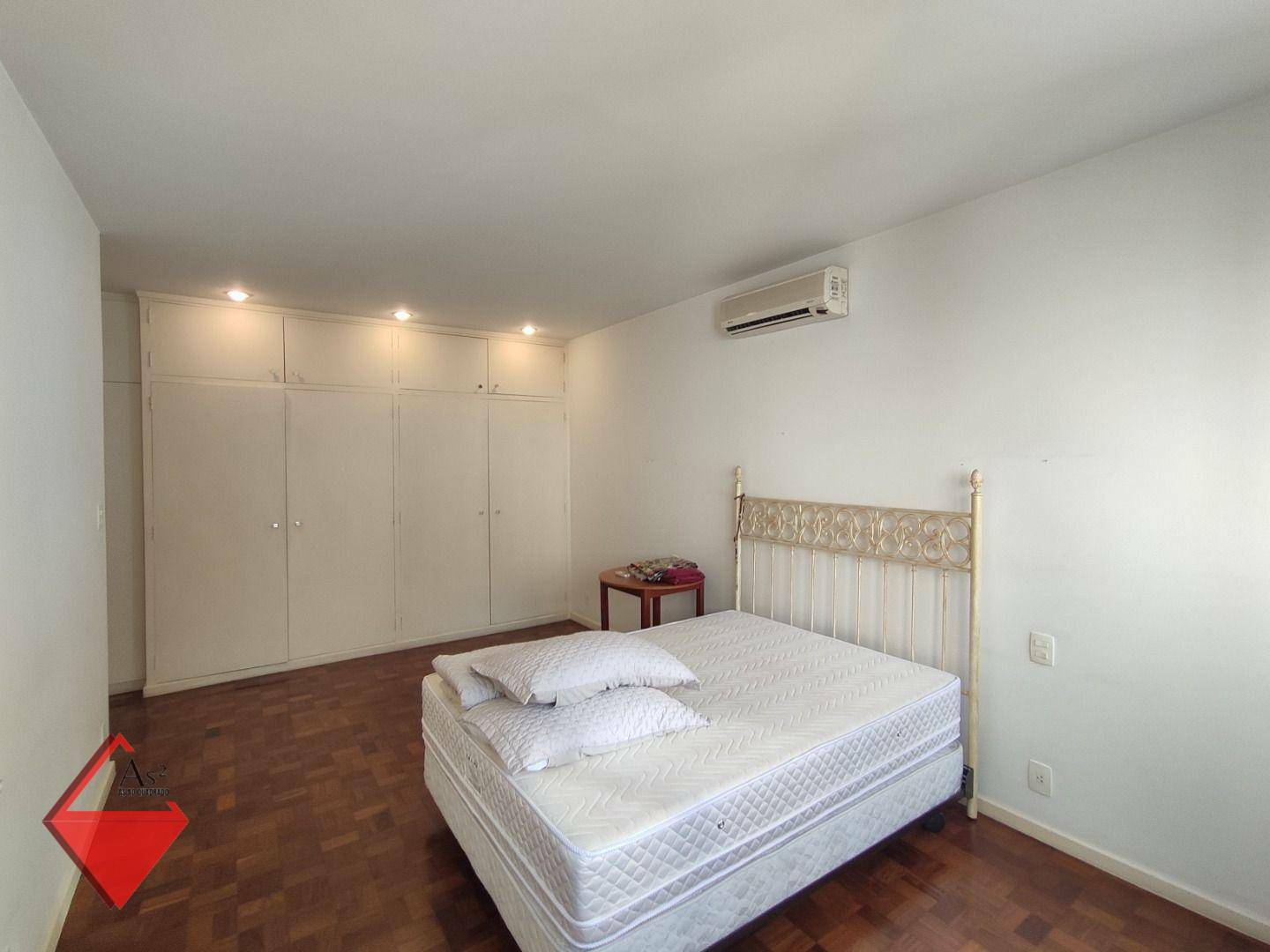 Apartamento à venda com 3 quartos, 222m² - Foto 30