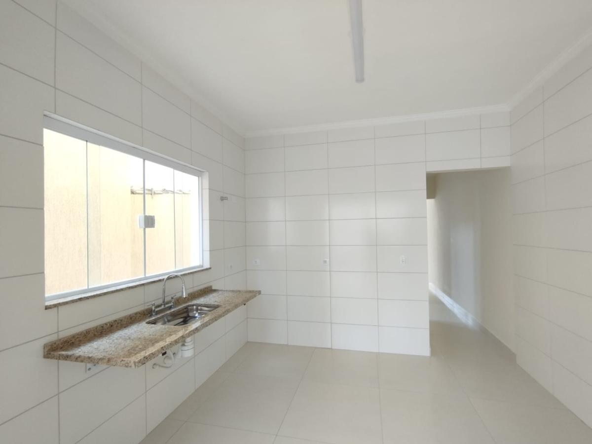 Casa à venda com 2 quartos, 125m² - Foto 11