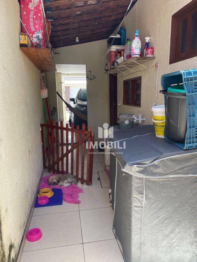 Casa à venda com 2 quartos, 90m² - Foto 11