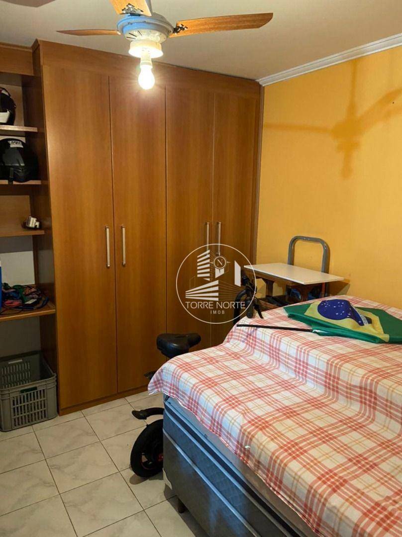 Sobrado à venda com 4 quartos, 250M2 - Foto 12