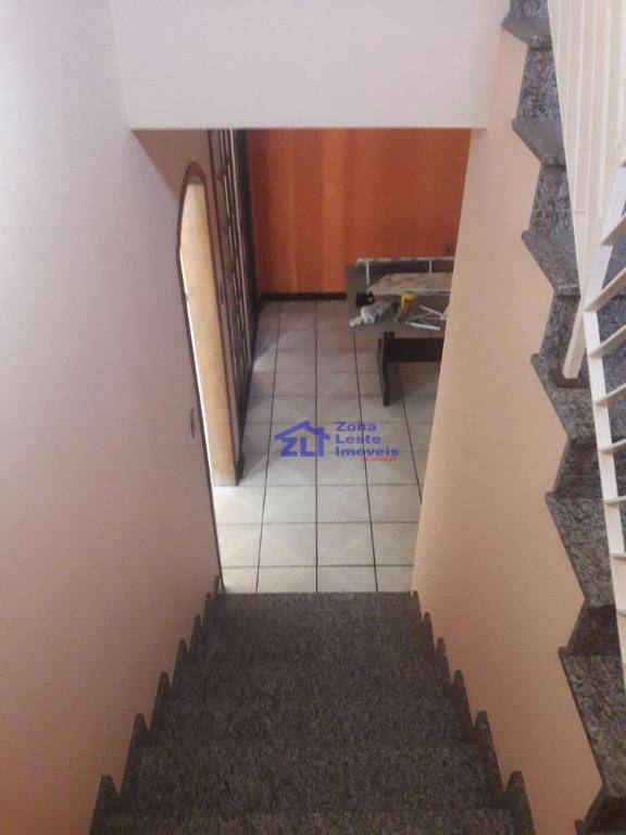 Sobrado à venda com 3 quartos, 200m² - Foto 14