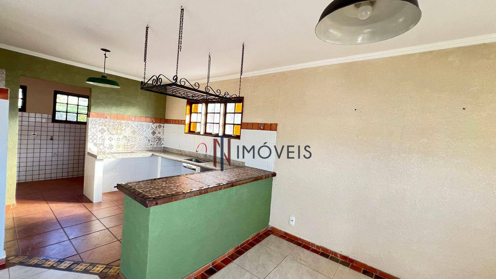 Casa para alugar com 4 quartos, 230m² - Foto 5