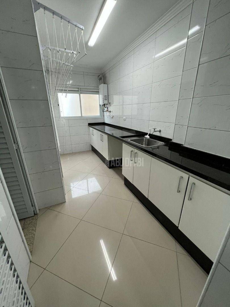 Apartamento à venda com 4 quartos, 194m² - Foto 10