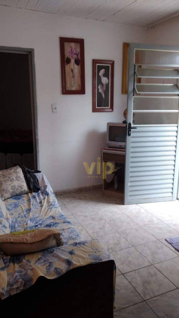 Casa à venda com 3 quartos, 64m² - Foto 12