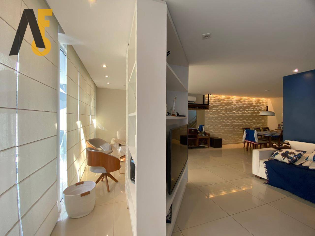 Casa à venda com 4 quartos, 368m² - Foto 9