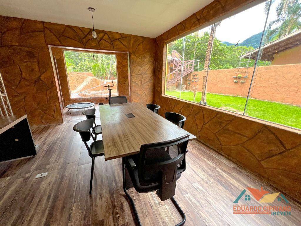 Casa de Condomínio à venda com 5 quartos, 700m² - Foto 3