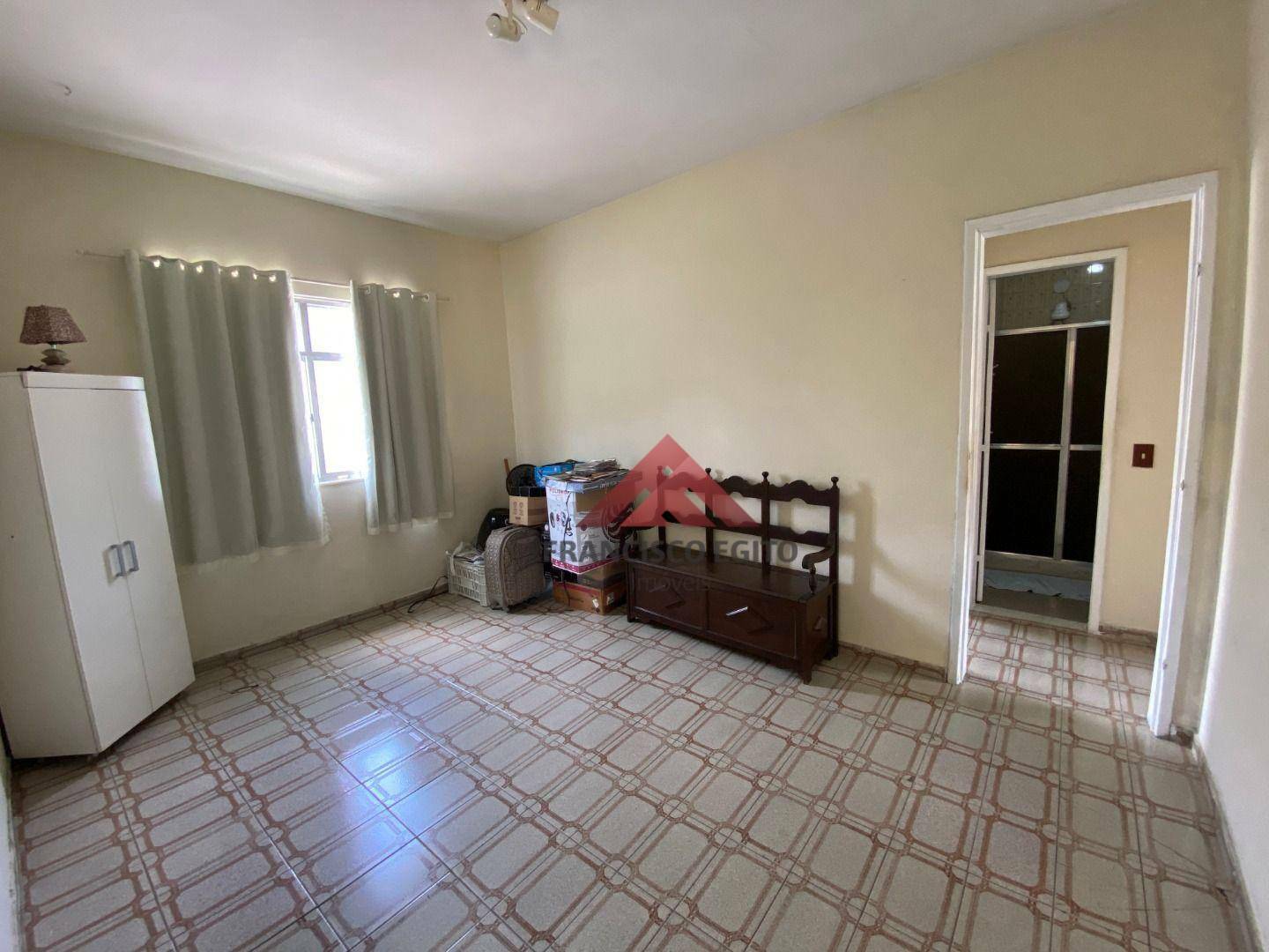 Casa à venda com 2 quartos, 300M2 - Foto 2