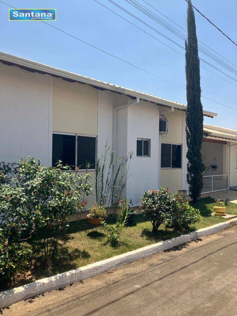 Casa de Condomínio à venda com 4 quartos, 168m² - Foto 1