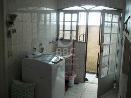 Casa à venda com 3 quartos, 242m² - Foto 10