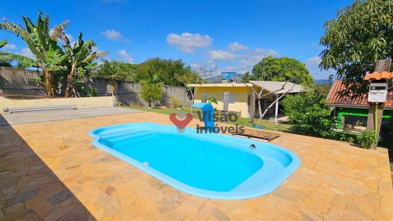 Chácara à venda com 3 quartos, 180m² - Foto 6