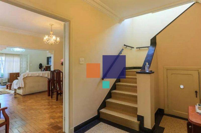 Casa à venda com 5 quartos, 300m² - Foto 14