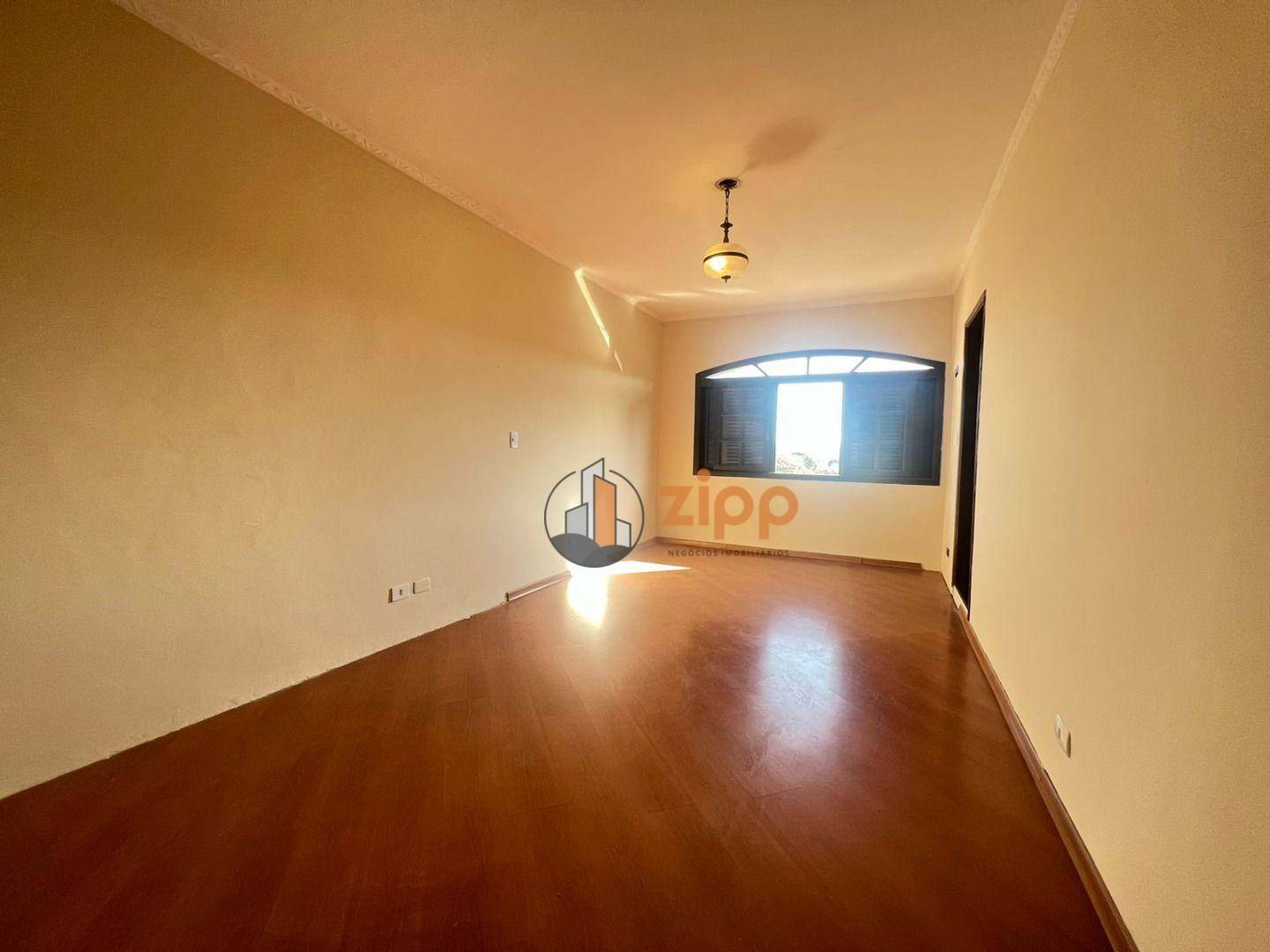 Sobrado à venda com 6 quartos, 300m² - Foto 26