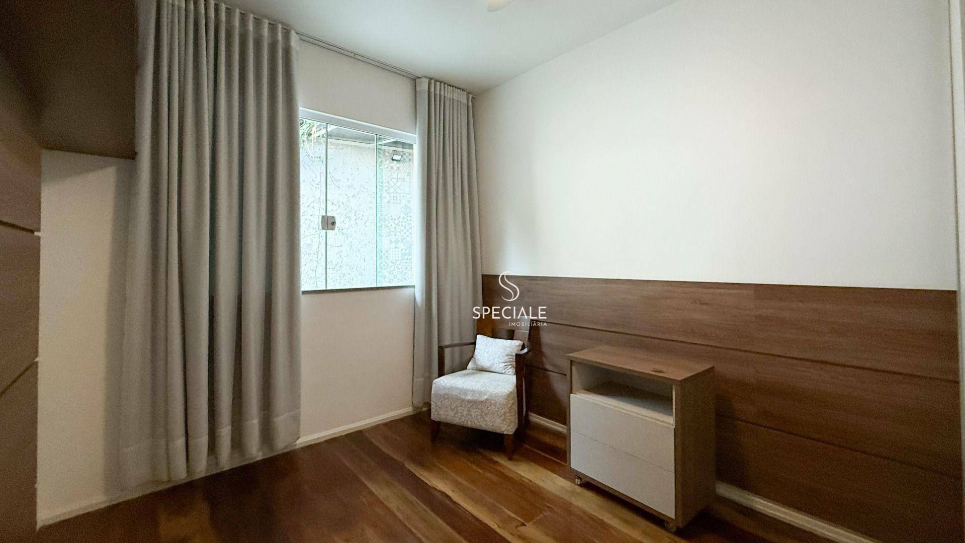 Casa à venda com 3 quartos, 105m² - Foto 9