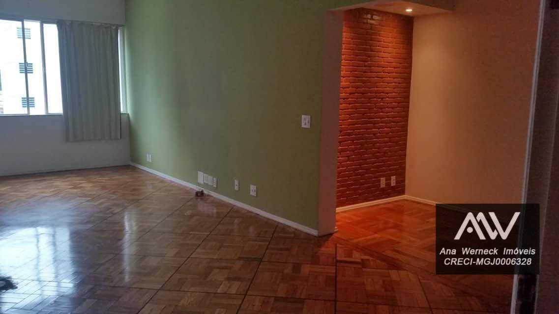 Apartamento à venda com 3 quartos, 139m² - Foto 8