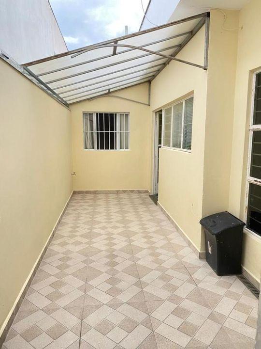 Casa à venda com 4 quartos, 210m² - Foto 12