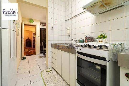 Apartamento à venda com 3 quartos, 170m² - Foto 6