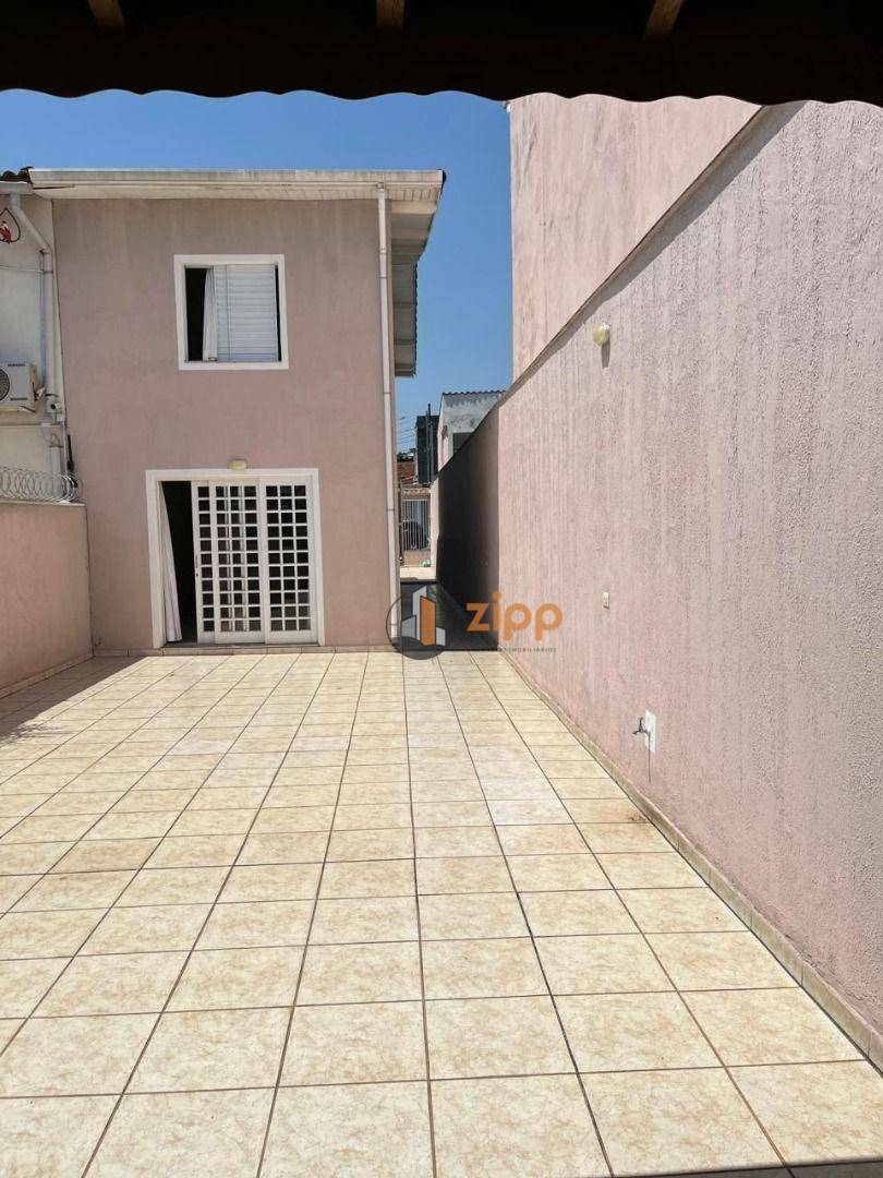 Sobrado à venda com 3 quartos, 145m² - Foto 3