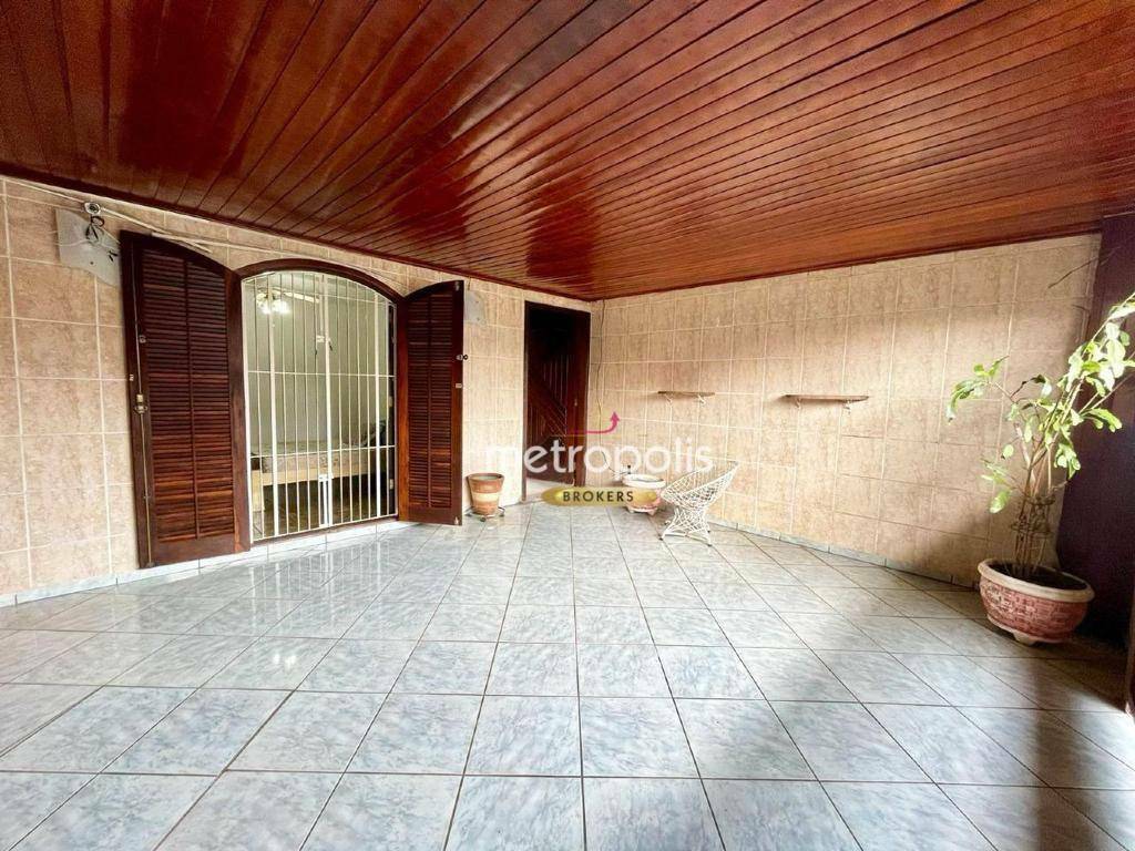 Sobrado à venda com 4 quartos, 120m² - Foto 1