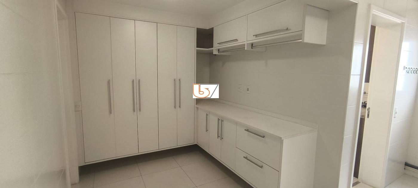 Apartamento para alugar com 3 quartos, 176m² - Foto 42