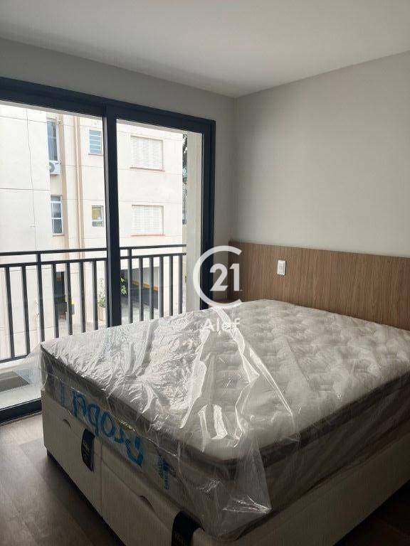 Apartamento para alugar com 2 quartos, 60m² - Foto 18