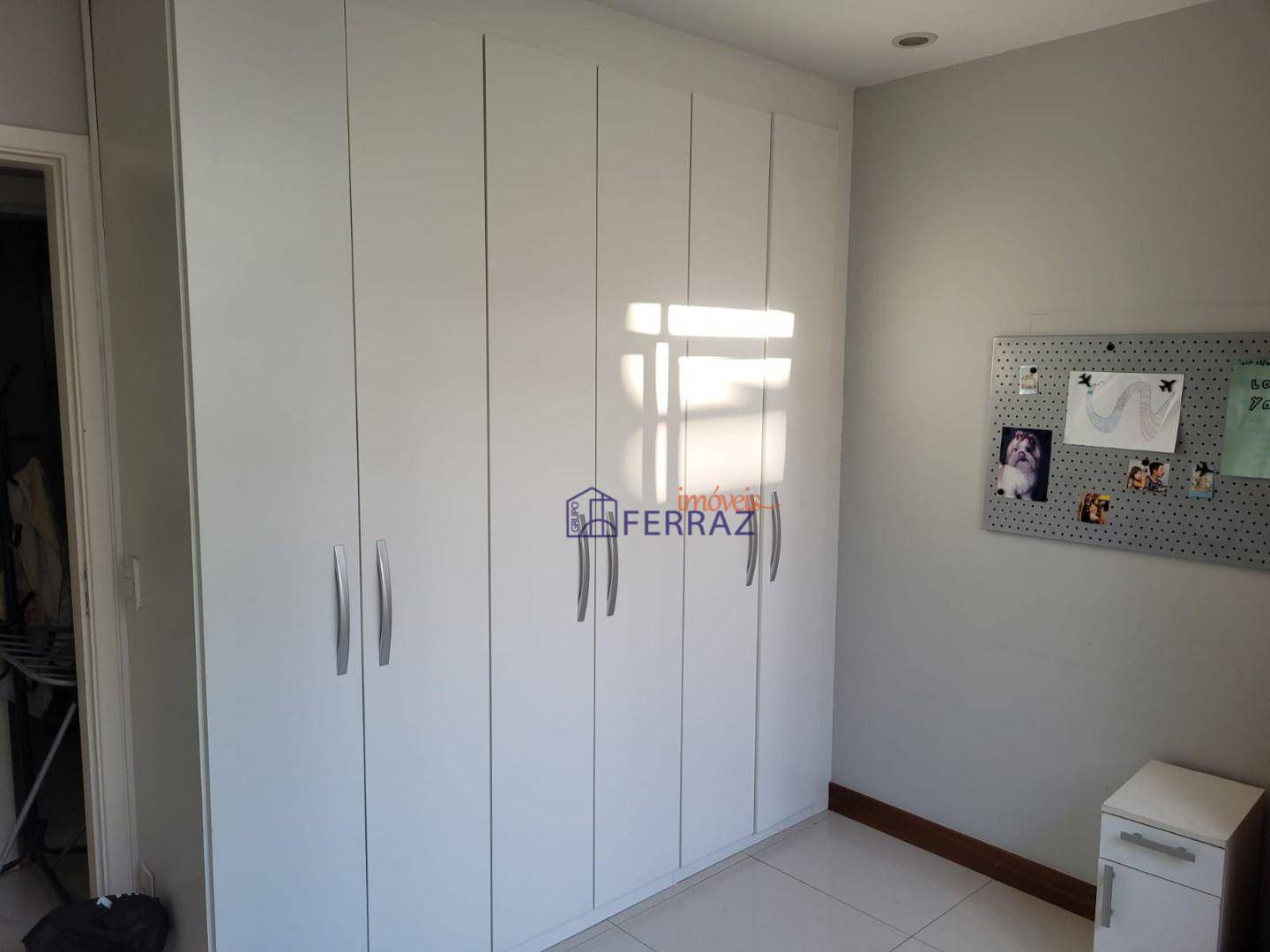 Apartamento à venda com 2 quartos, 62m² - Foto 8