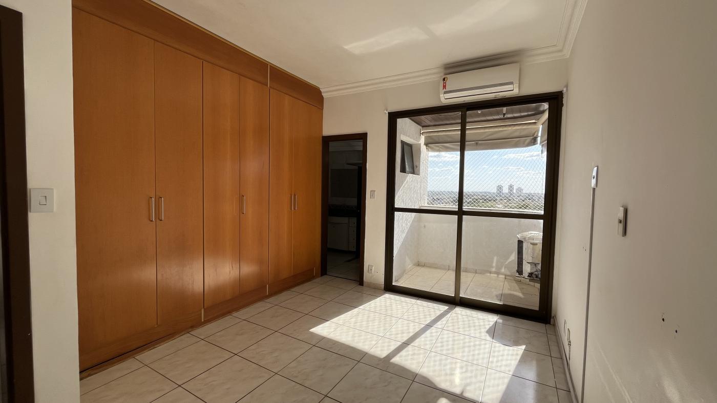 Apartamento à venda com 3 quartos, 143m² - Foto 17