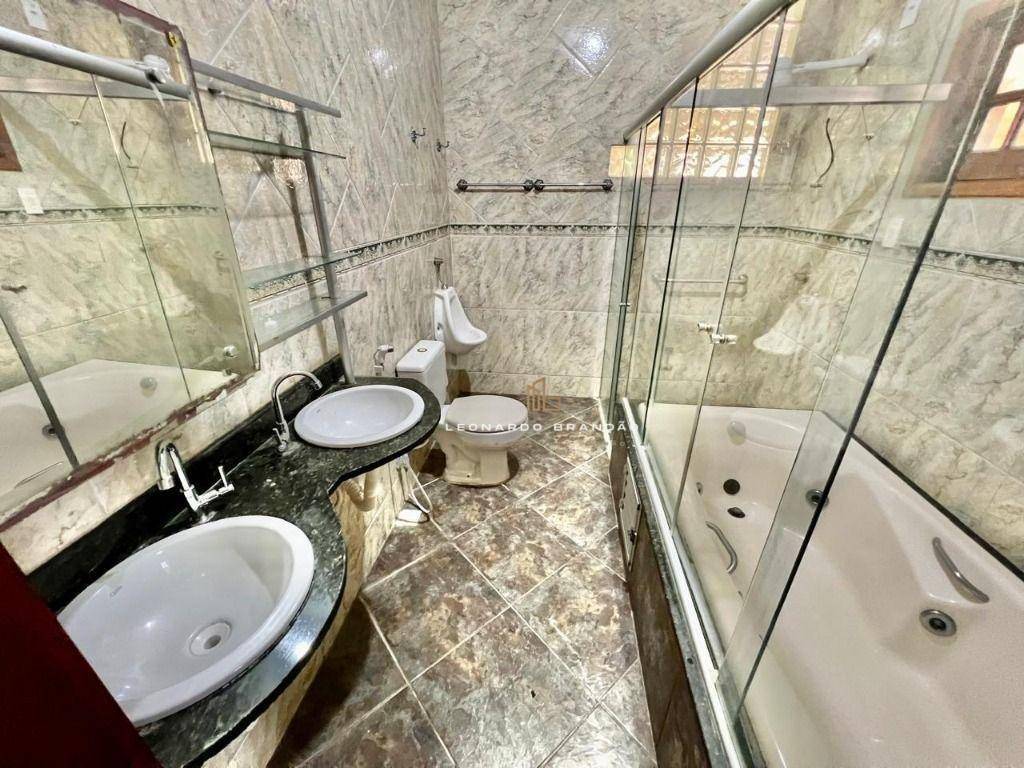 Casa à venda com 9 quartos, 521m² - Foto 28