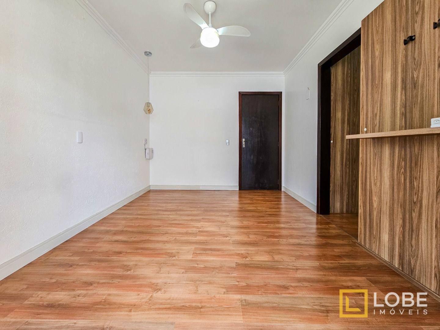 Casa à venda com 3 quartos, 300m² - Foto 18