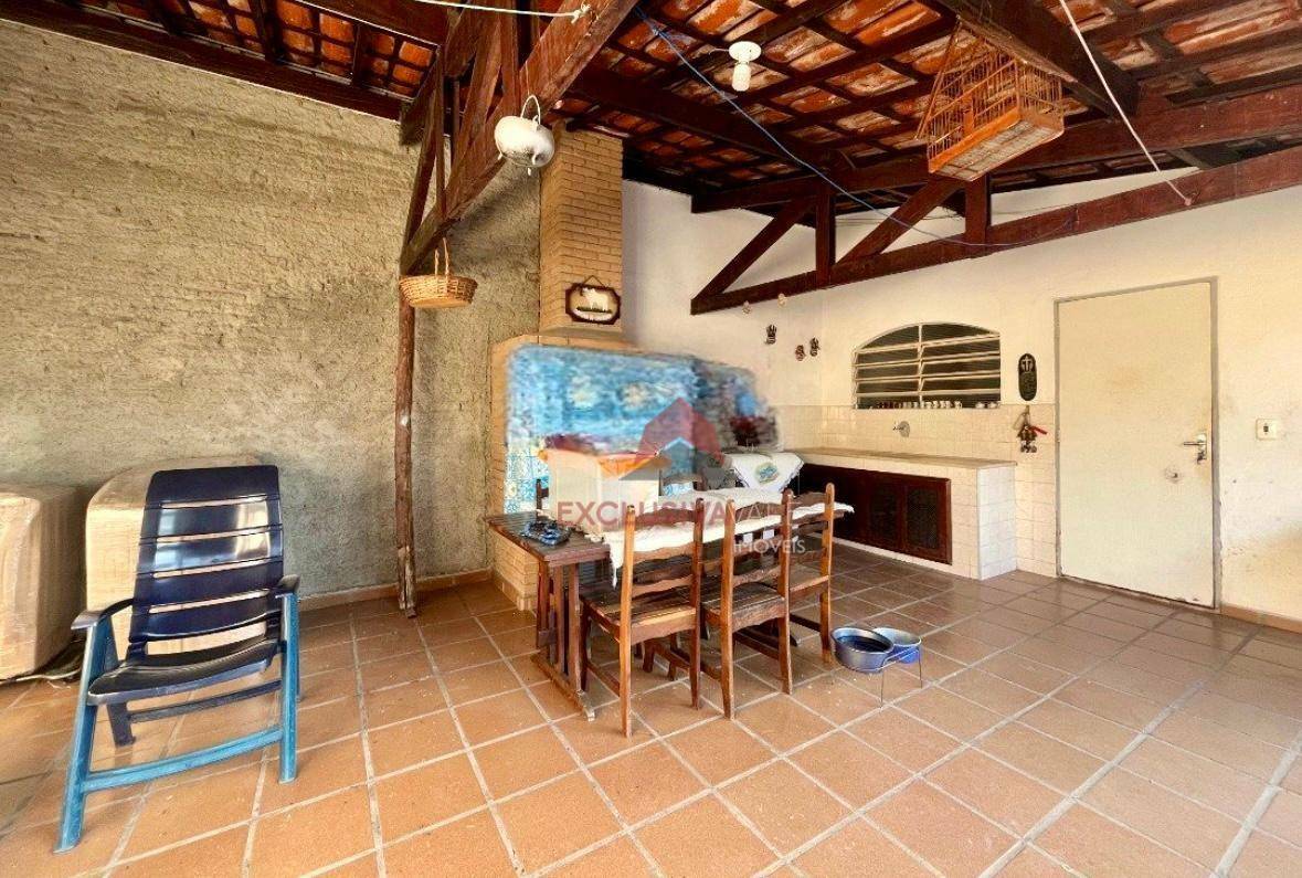 Casa à venda com 5 quartos, 320m² - Foto 35