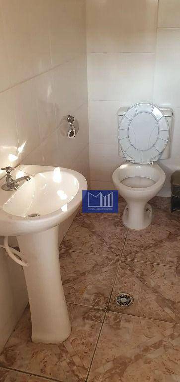 Casa para alugar com 2 quartos, 110M2 - Foto 5