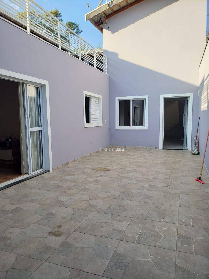 Casa à venda com 3 quartos, 280m² - Foto 3