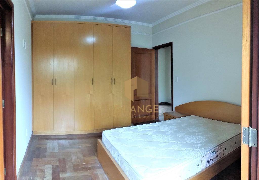 Casa de Condomínio à venda com 4 quartos, 315m² - Foto 9