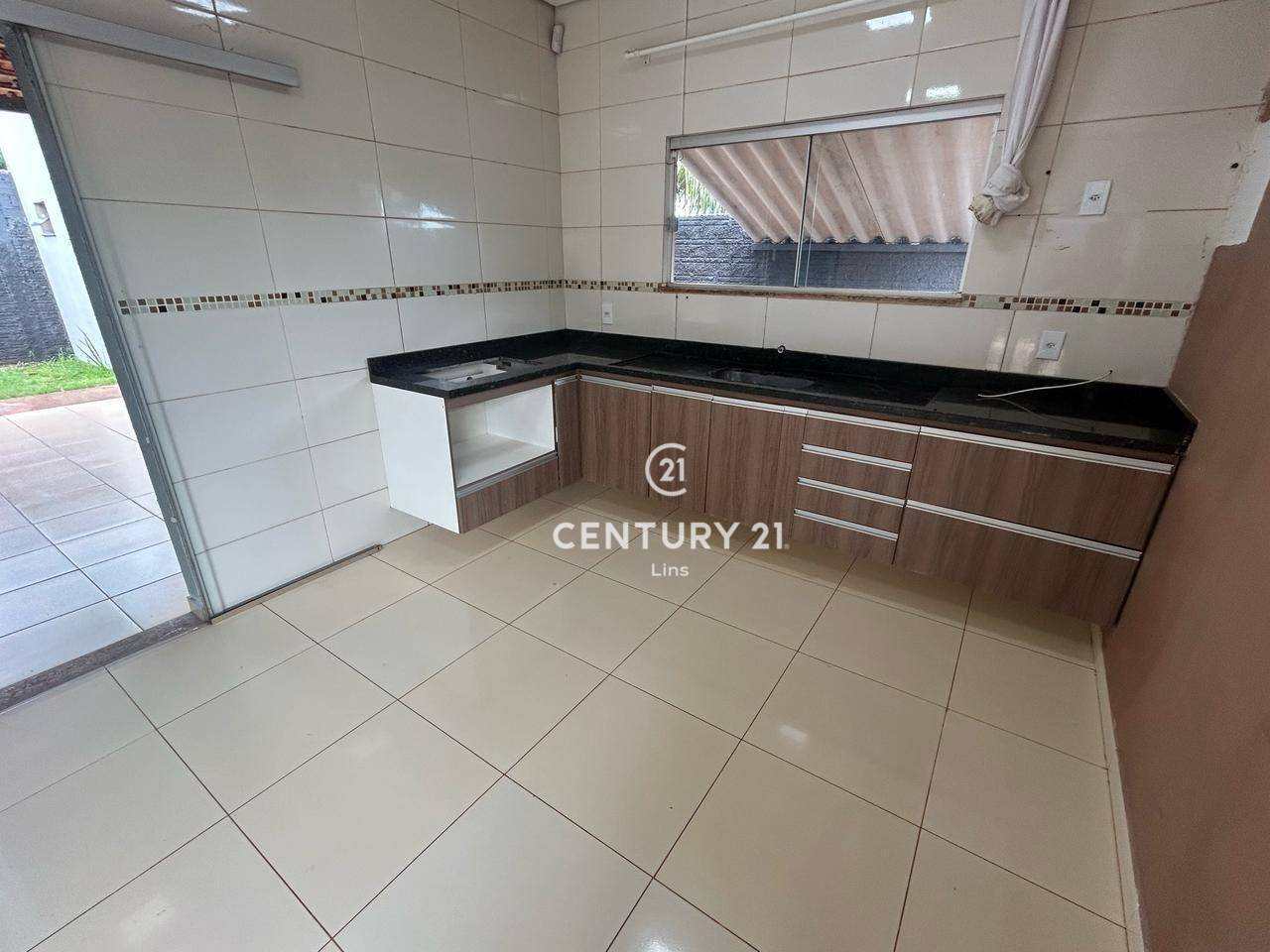 Casa à venda com 3 quartos, 250M2 - Foto 9