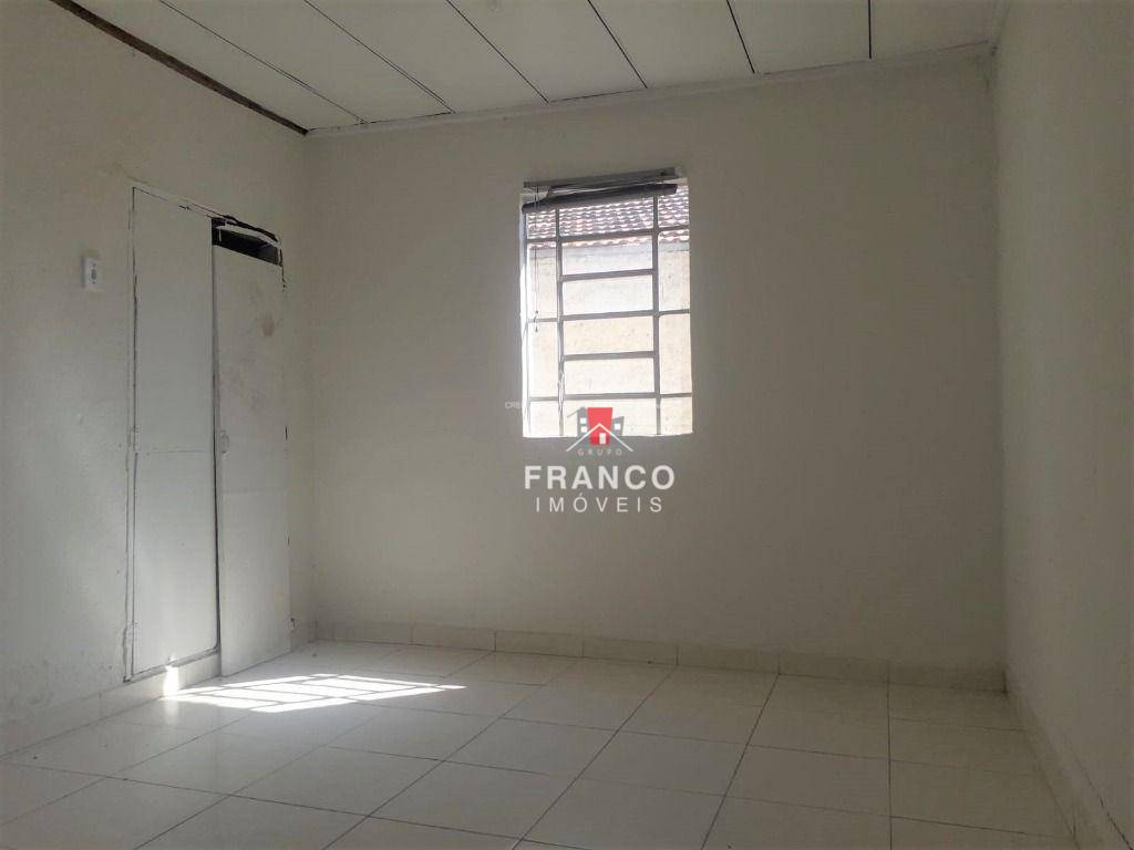 Casa à venda com 3 quartos, 116m² - Foto 17