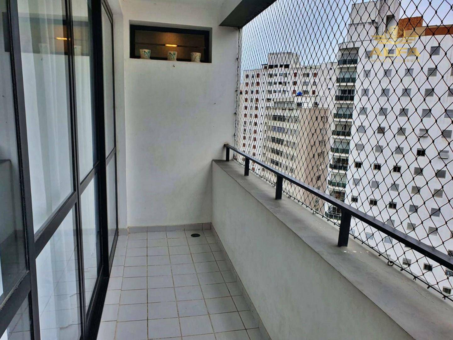 Apartamento à venda com 3 quartos, 140m² - Foto 3