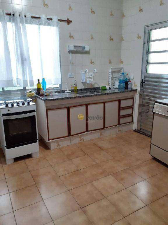 Sobrado à venda com 3 quartos, 253m² - Foto 17