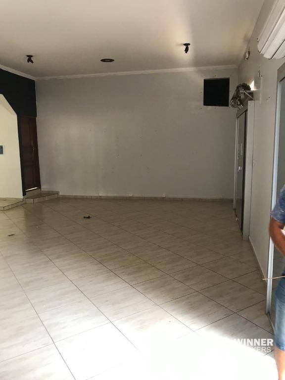 Casa à venda com 3 quartos, 232m² - Foto 12