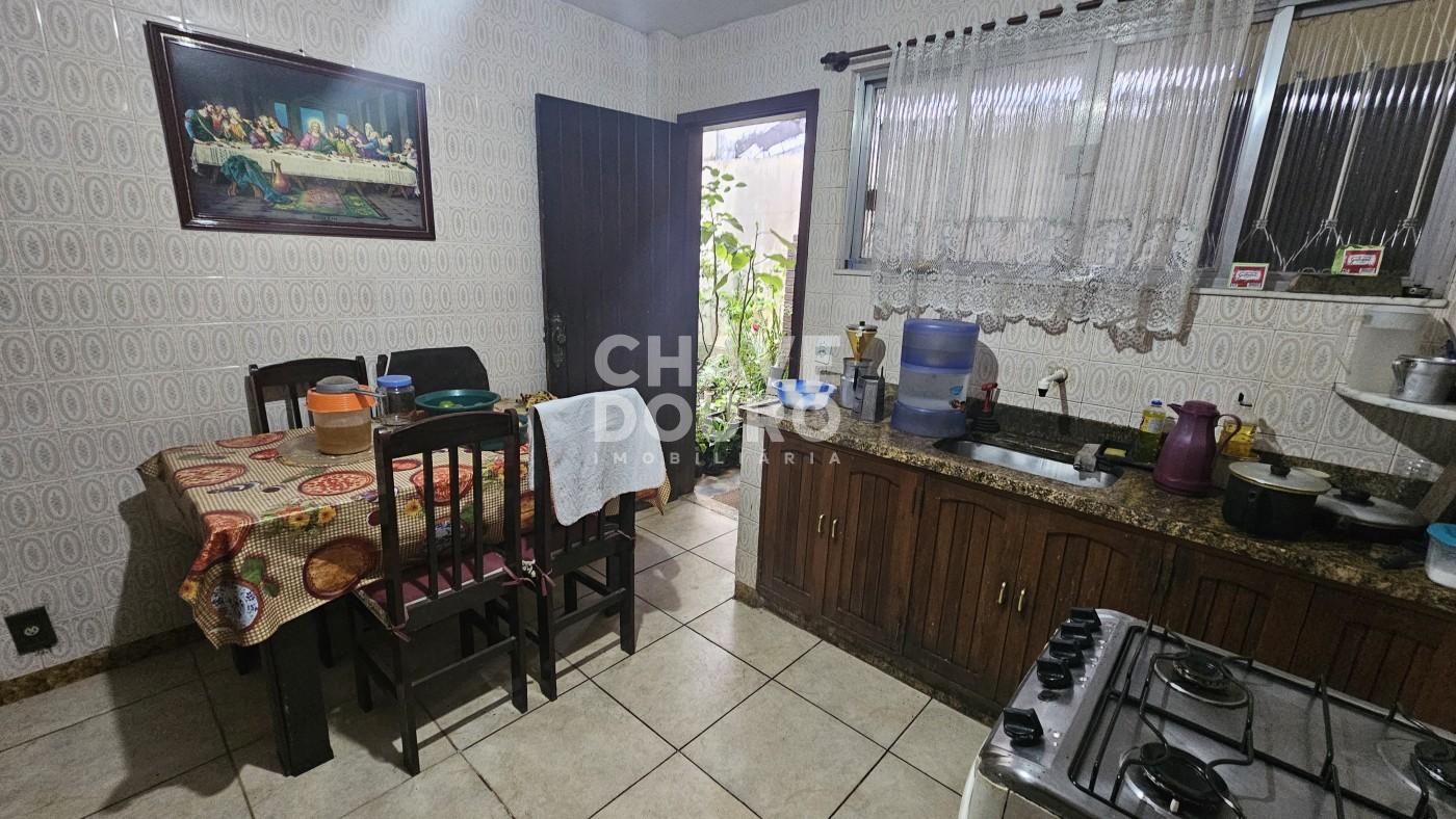 Casa à venda com 2 quartos, 56m² - Foto 11